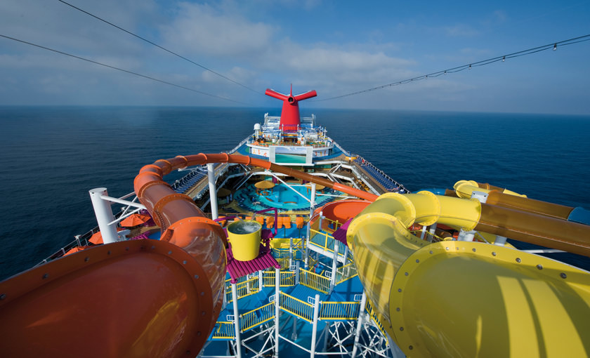 Aquapark en zwembad van Carnival Cruises